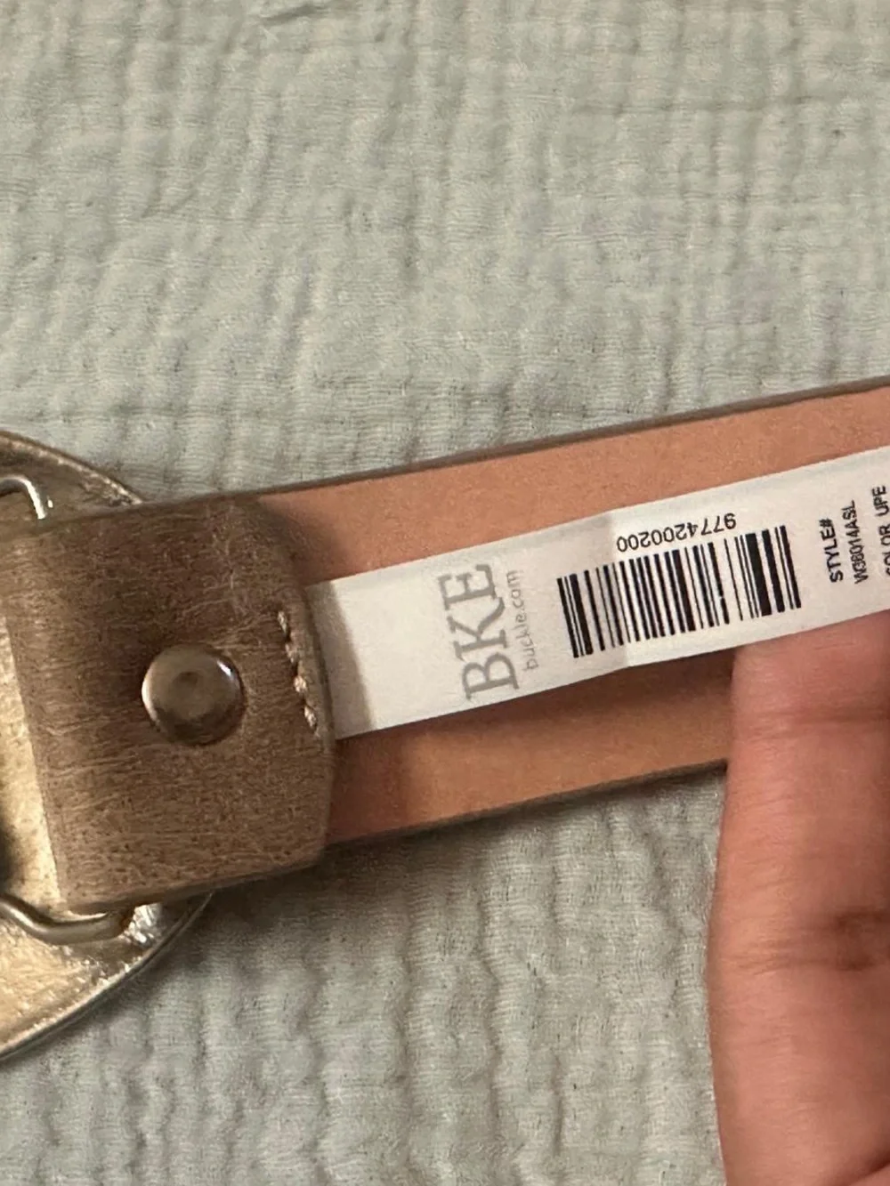 BKE Floral Engraved Oval Belt Buckle in Silver with Tan Strap
